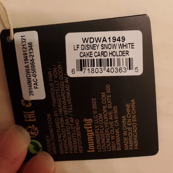 COPY - Loungefly Disney Snow White Cake Card Holder - Brand New - Picture 7 of 7